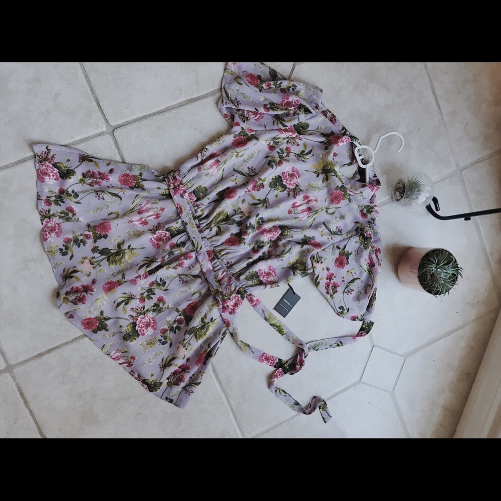 FOREVER 21 Contemporary Floral Romper